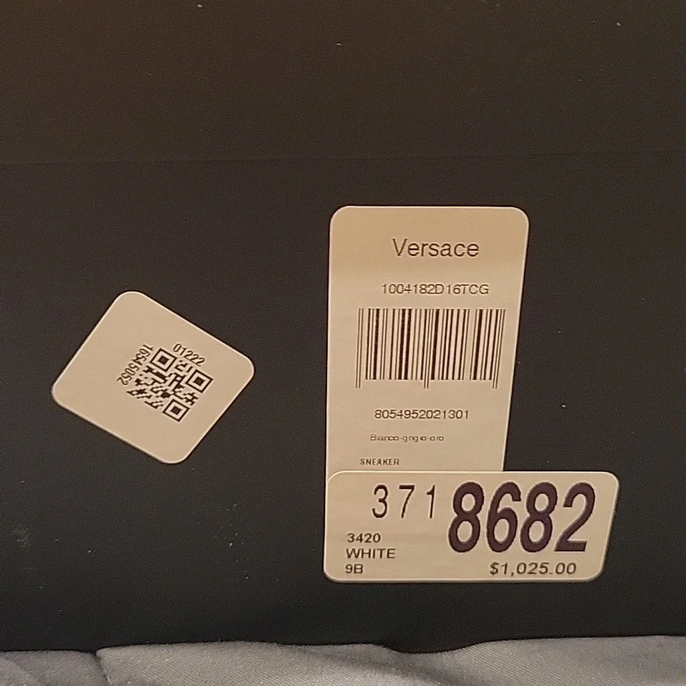 BRAND NEW Versace Trigreca Sneakers WOMEN 39 9 WITH BOX - Picture 5 of 14